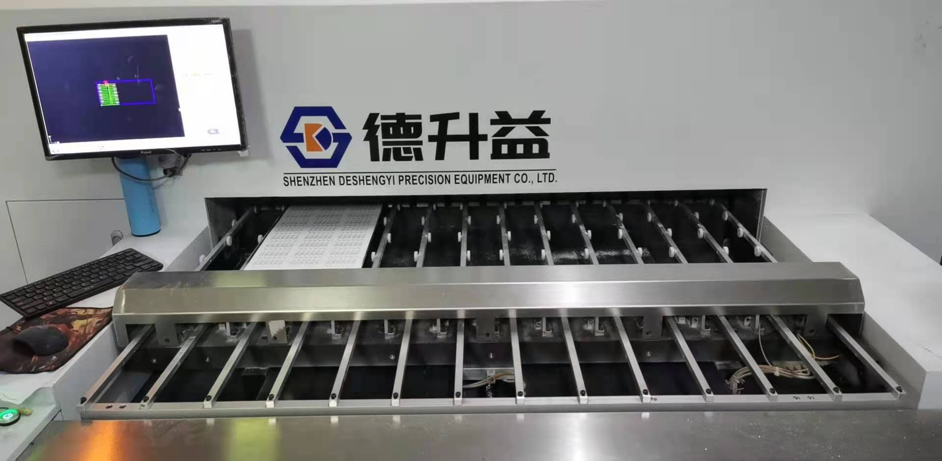 鑼外形，V割